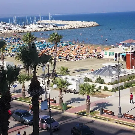 Krasas Beach Apartments Larnaca Room photo